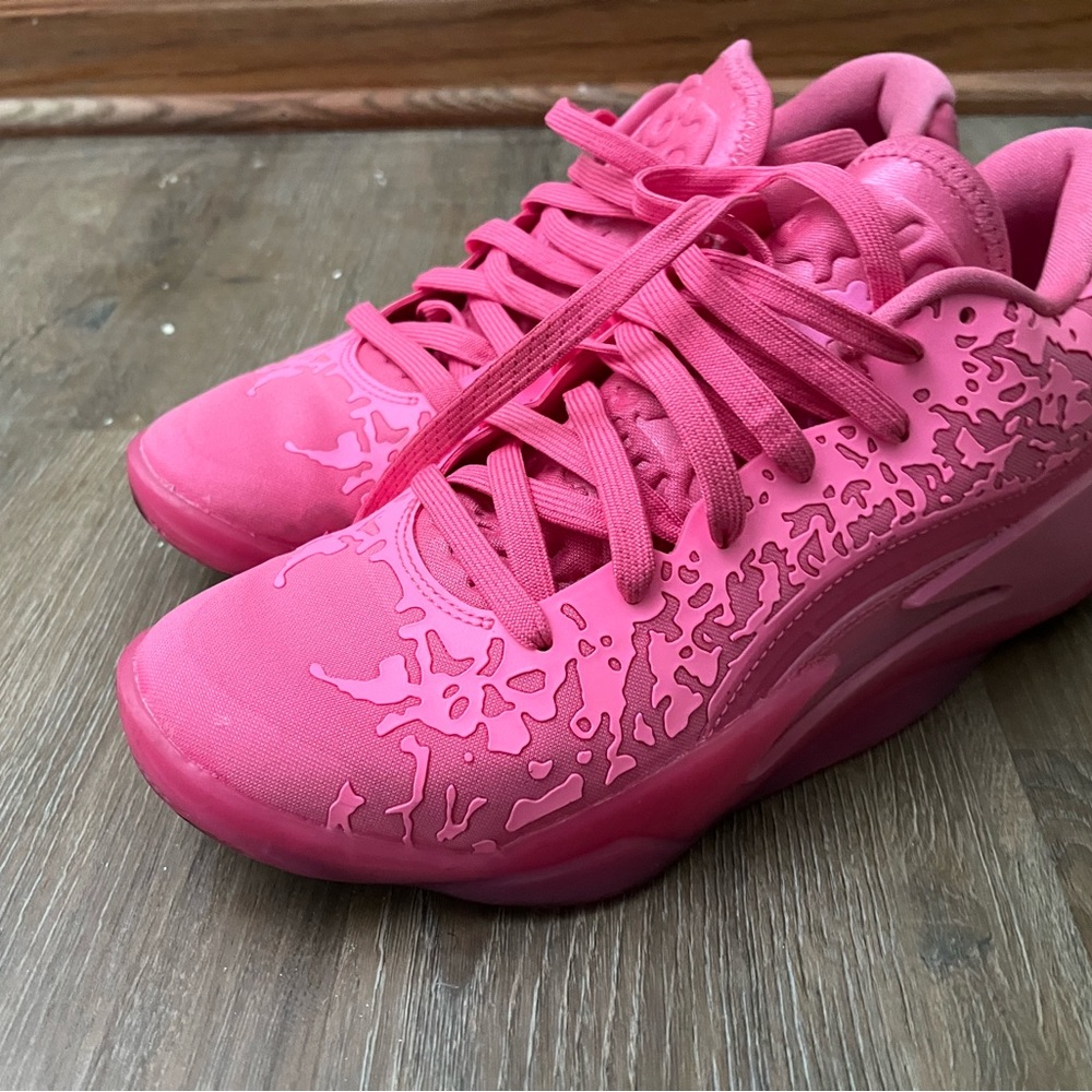 COPY - Pink basketball shoes, Jordans